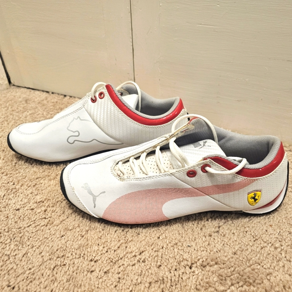 Puma White and Pink Tennis Shoes size 4